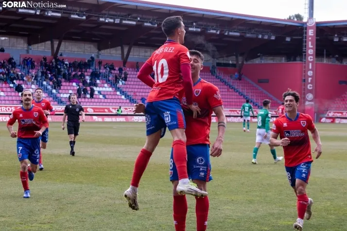 Numancia vs Villanovense ./Viksar Fotografía
