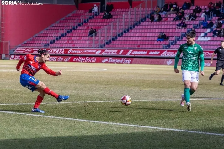 Numancia vs Villanovense ./Viksar Fotografía