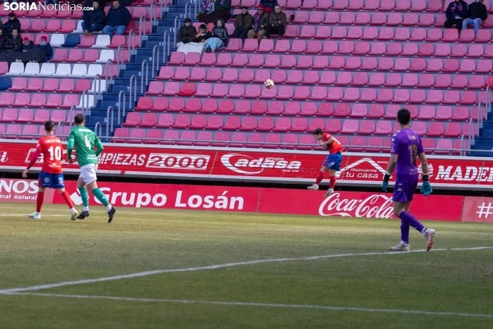 Numancia vs Villanovense ./Viksar Fotografía