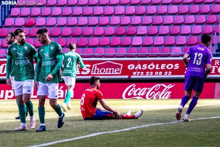 Numancia vs Villanovense ./Viksar Fotografía