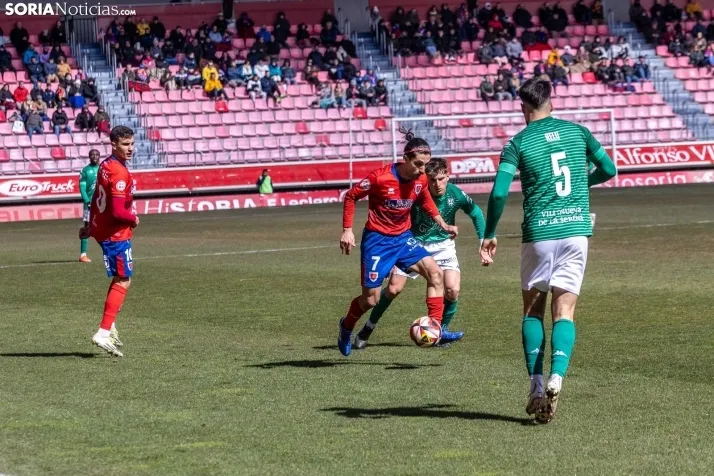 Numancia vs Villanovense ./Viksar Fotografía