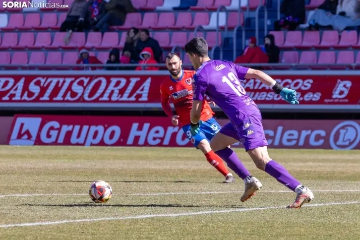 Numancia vs Villanovense ./Viksar Fotografía