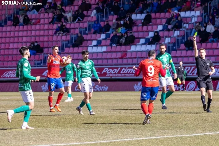 Numancia vs Villanovense ./Viksar Fotografía