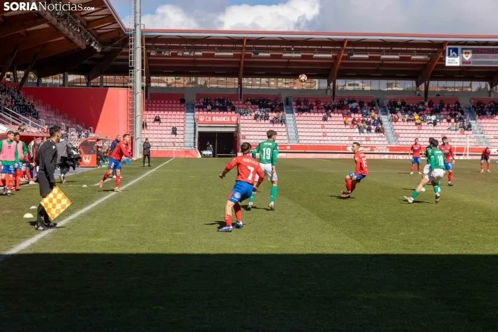 Numancia vs Villanovense ./Viksar Fotografía