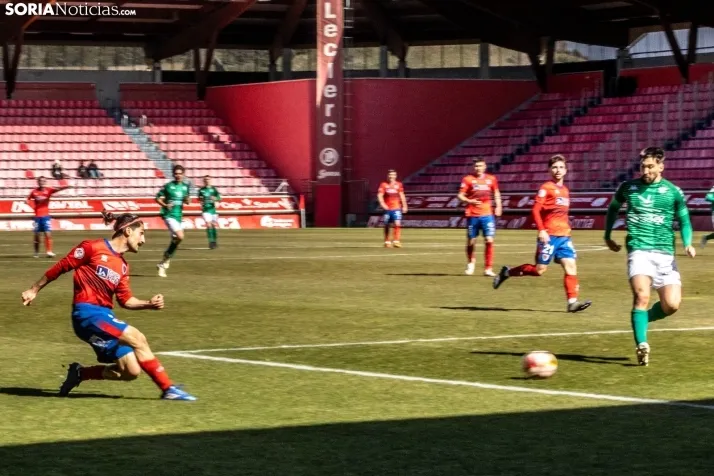 Numancia vs Villanovense ./Viksar Fotografía