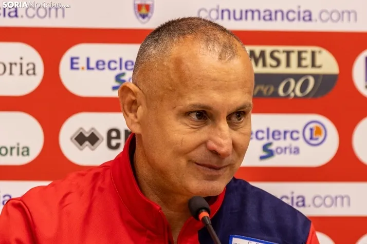 Numancia vs Villanovense ./Viksar Fotografía