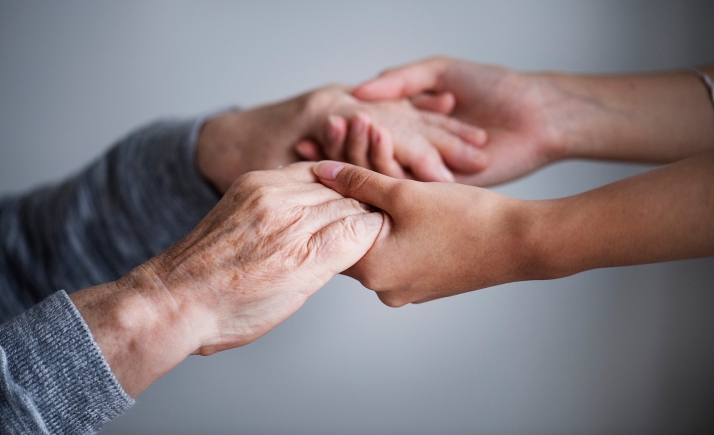 Castilla y León revalida en 2023 el liderazgo nacional en atención a la dependencia