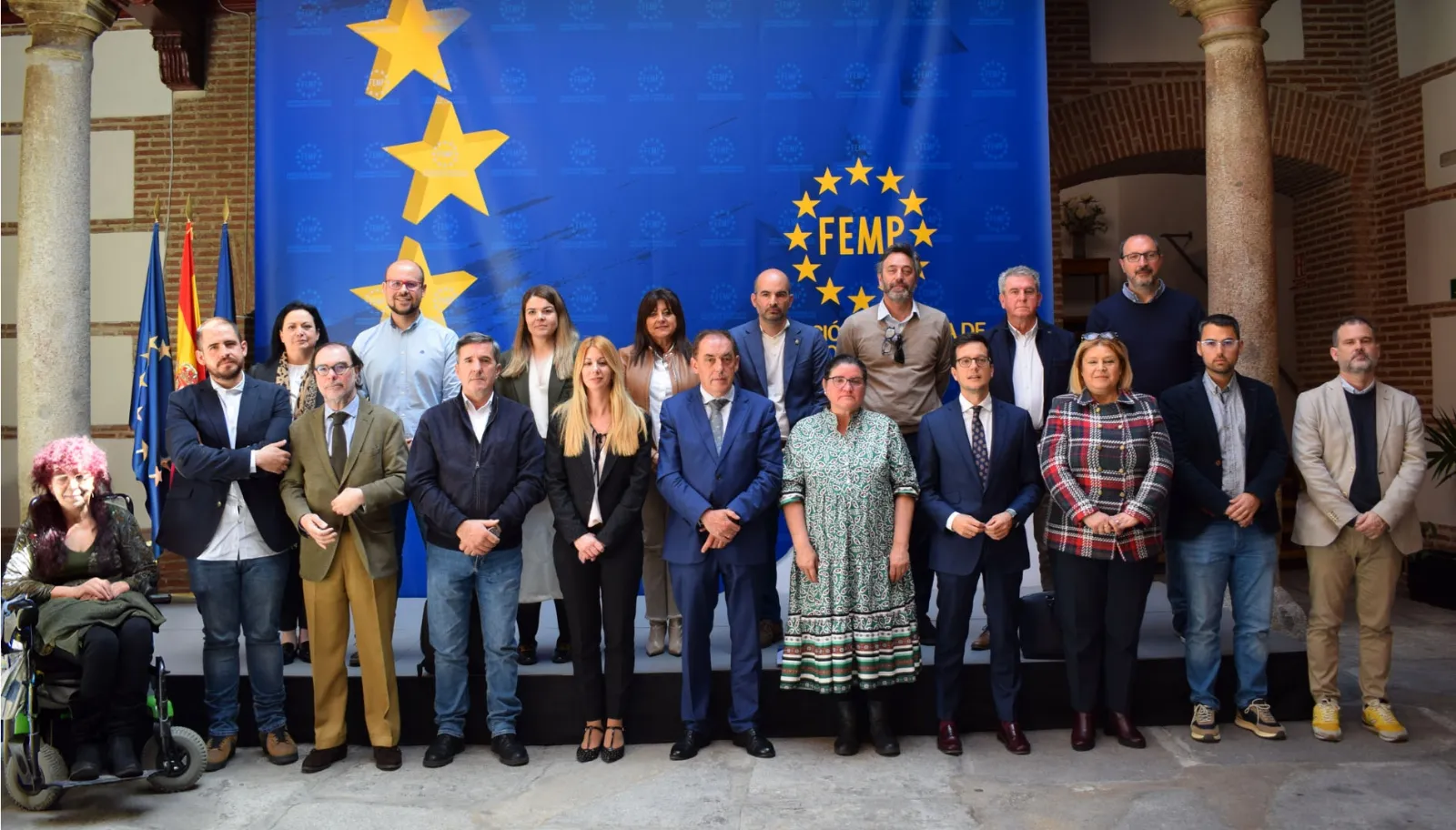 Miembros de la comisión constituida hoy. 