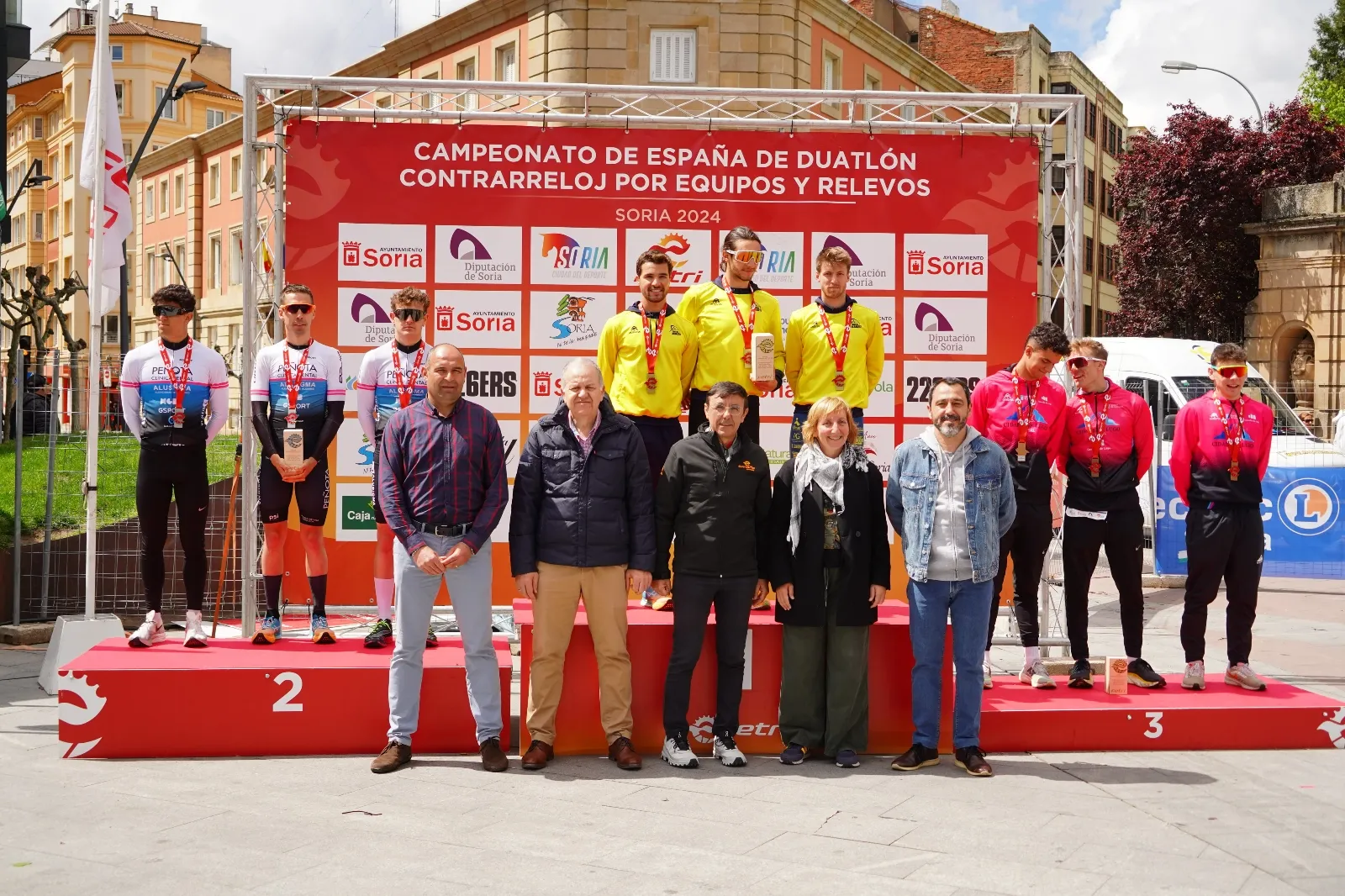Foto 2 - N&aacute;utico de Nar&oacute;n y Pe&ntilde;ota Dental Alusigma masculino, ganan las ligas  nacionales de Duatl&oacute;n 2024 en Soria