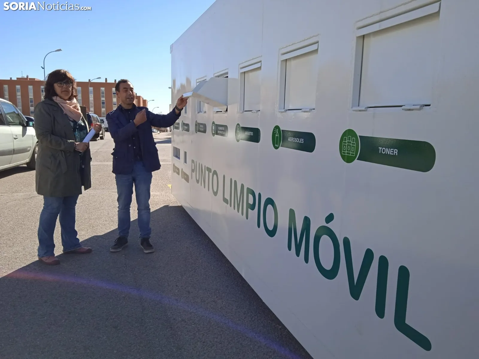 Foto 2 - Soria incorpora un nuevo punto limpio m&oacute;vil en la ciudad