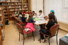 Los niños de Morón de Almazán aprenden con el periódico de Soria Noticias.