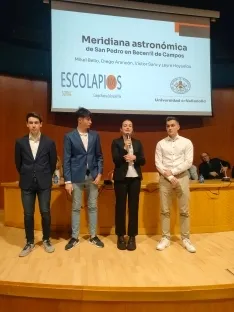 La nueva promoción durante el acto de presentación de los trabajos en el Campus. /ES