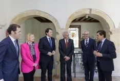 Foto 4 - Ma&ntilde;ueco visita la Fundaci&oacute;n Duques de Soria