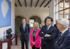 Foto 3 - Ma&ntilde;ueco visita la Fundaci&oacute;n Duques de Soria