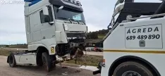 Foto 10 - Retirado de la CL-101 el cami&oacute;n involucrado en el accidente mortal de &Aacute;greda del pasado viernes