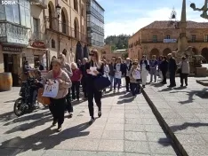 Foto 4 - FADISO sale a la calle para promover los h&aacute;bitos de vida saludable y reivindicar la falta de especialistas en Soria