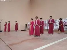 Foto 30 - FOTOS Y NOTICIA | 400 alumnos disfrutan en Garray de la obra &lsquo;Edipo Rey&rsquo; durante el festival de teatro cl&aacute;sico &lsquo;Pr&oacute;sopon&rsquo;