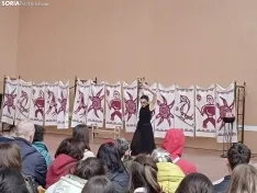 Foto 39 - FOTOS Y NOTICIA | 400 alumnos disfrutan en Garray de la obra &lsquo;Edipo Rey&rsquo; durante el festival de teatro cl&aacute;sico &lsquo;Pr&oacute;sopon&rsquo;