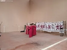 Foto 43 - FOTOS Y NOTICIA | 400 alumnos disfrutan en Garray de la obra &lsquo;Edipo Rey&rsquo; durante el festival de teatro cl&aacute;sico &lsquo;Pr&oacute;sopon&rsquo;