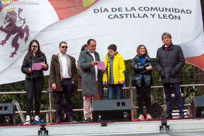 Acto institucional del 23 de abril en Soria. /María Ferrer