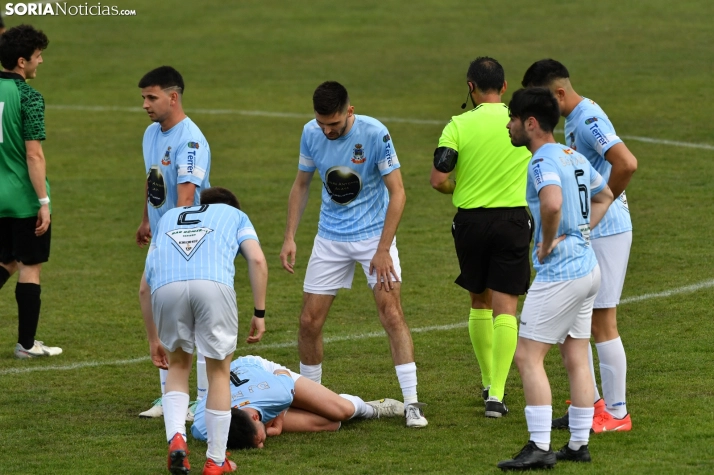 Fotos: Ambiente de Champions para festejar el ascenso del &Aacute;greda a Primera Regional