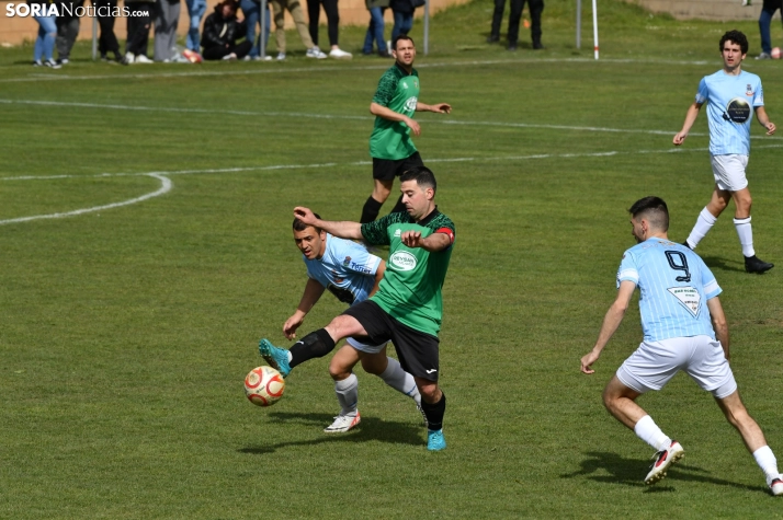 Fotos: Ambiente de Champions para festejar el ascenso del &Aacute;greda a Primera Regional