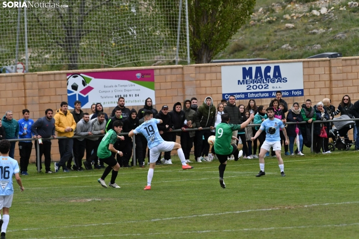 Fotos: Ambiente de Champions para festejar el ascenso del &Aacute;greda a Primera Regional