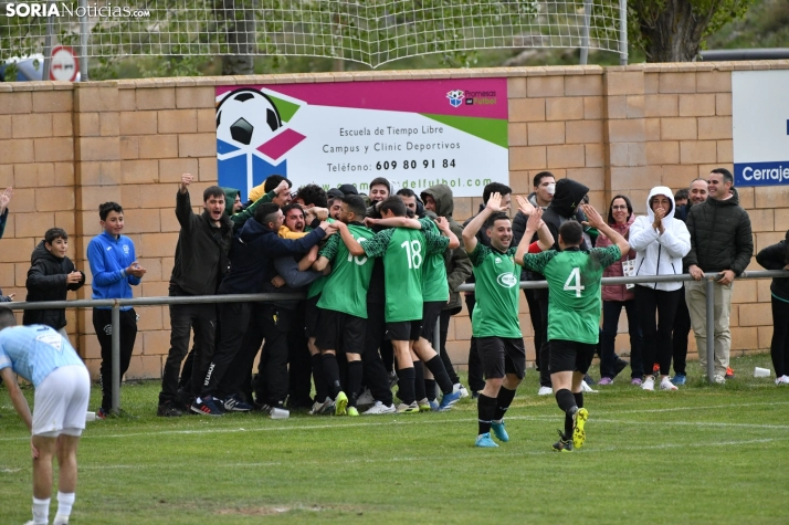 Fotos: Ambiente de Champions para festejar el ascenso del &Aacute;greda a Primera Regional