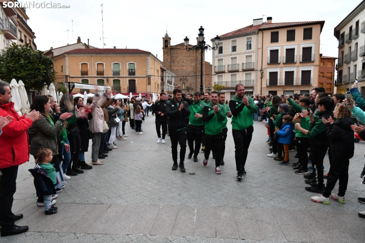 Fotos: Ambiente de Champions para festejar el ascenso del &Aacute;greda a Primera Regional