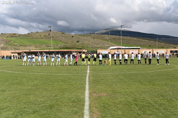 Fotos: Ambiente de Champions para festejar el ascenso del &Aacute;greda a Primera Regional