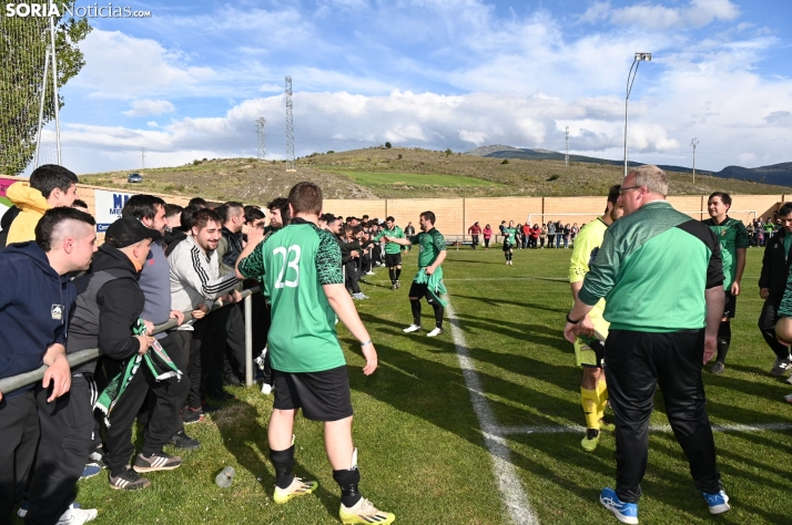 Fotos: Ambiente de Champions para festejar el ascenso del &Aacute;greda a Primera Regional