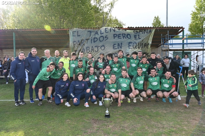 Fotos: Ambiente de Champions para festejar el ascenso del &Aacute;greda a Primera Regional