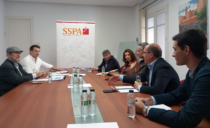 La SSPA traslada a Jorge Pueyo, de Sumar, sus propuestas de mejora de las ayudas al funcionamiento