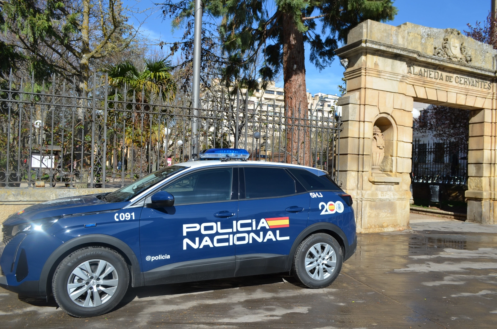Apuñala por sorpresa a una mujer que caminaba, ajena al peligro, por las calles de Soria