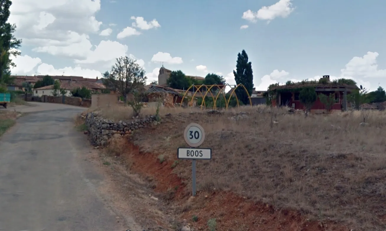 Una de las entradas a la localidad por la SO-P-4248. /GM