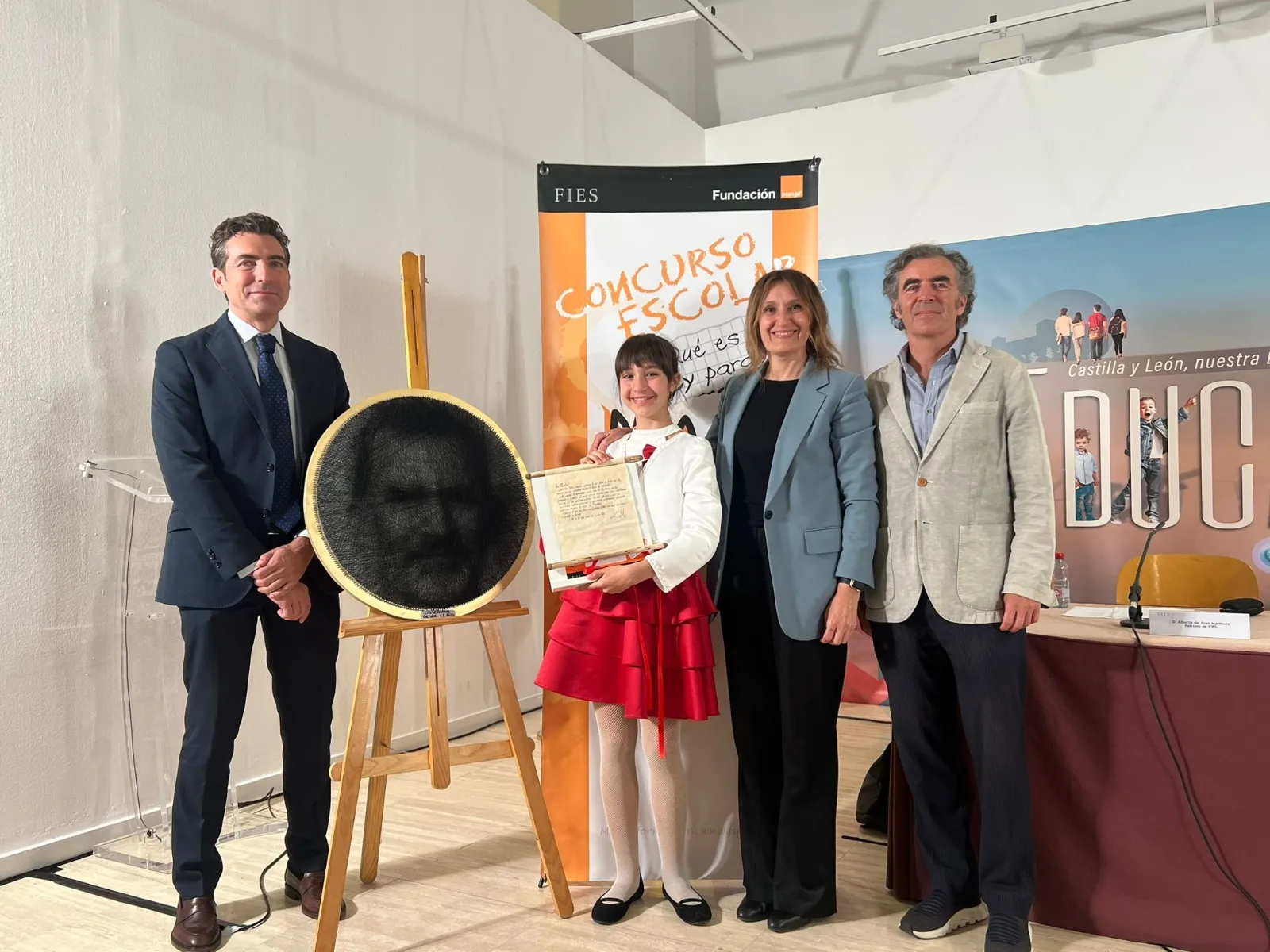 Foto 2 - Una escolar soriana gana la 43&ordf; edici&oacute;n del &iquest;Qu&eacute; es un rey para ti? en Castilla y Le&oacute;n