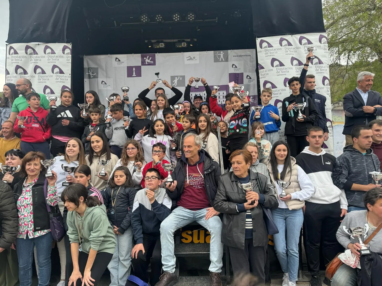 Foto 2 - Calva, tanguilla, bolos... Espej&oacute;n y Langa arrasan en los Juegos Provinciales 2024