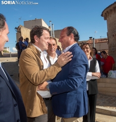 Una imagten de la visita electoral a San Esteban de Gormaz. /SN