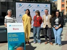 Inauguración de la exposición 'Colores del mundo'. /SN