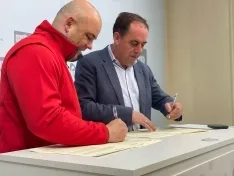 Una imagen de la rúbrica de los acuerdos. /Dip.