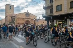 Foto 5 - Pedalovida finaliza entre aplausos su segunda jornada de kil&oacute;metros por la radioterapia en Soria
