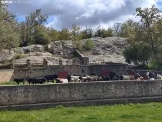 Montaje de los chiringuitos de las peñas en Valonsadero.