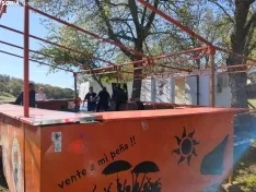 Montaje de los chiringuitos de las peñas en Valonsadero.