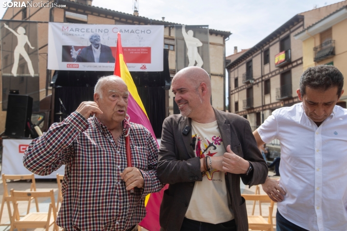 CCOO homenajea a Marcelino Camacho en El Burgo para denunciar la involución ultraderechista