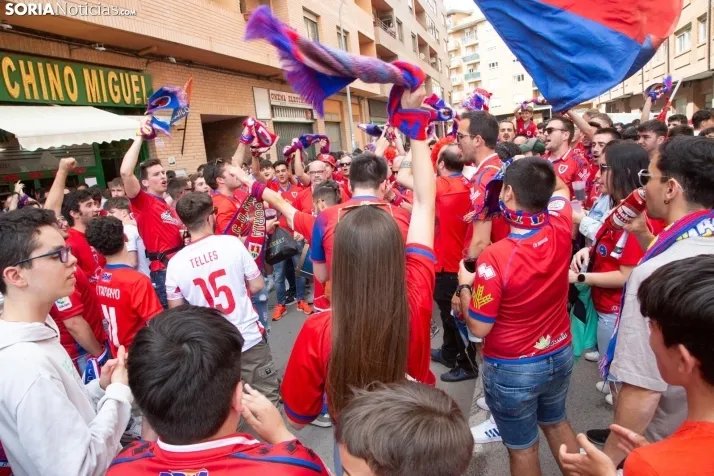Corteo antes del Numancia vs. Yeclano. /SN