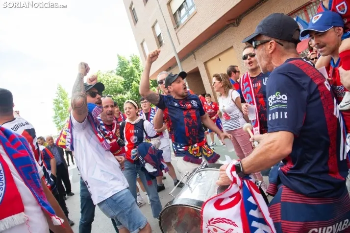 Corteo antes del Numancia vs. Yeclano. /SN