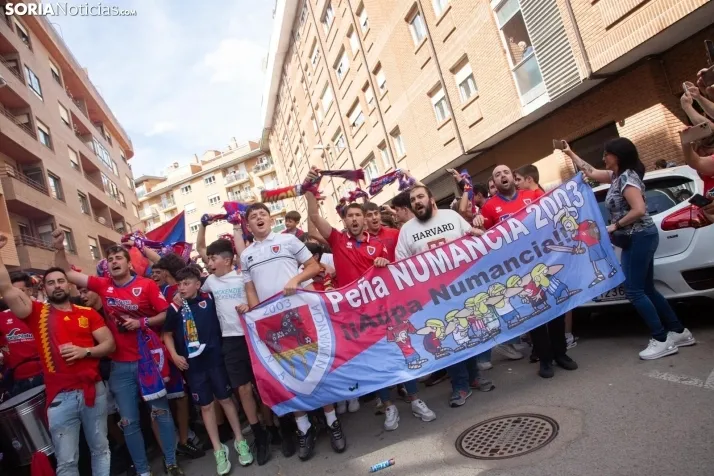 Corteo antes del Numancia vs. Yeclano. /SN