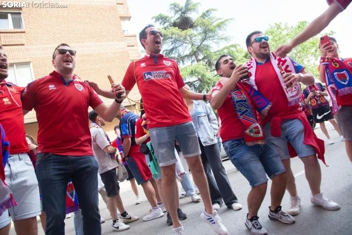 Corteo antes del Numancia vs. Yeclano. /SN