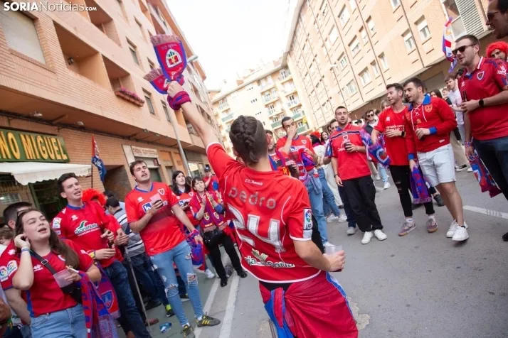 Corteo antes del Numancia vs. Yeclano. /SN
