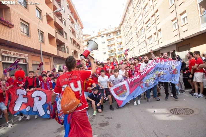 Corteo antes del Numancia vs. Yeclano. /SN